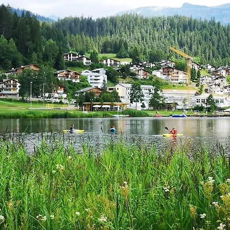 Lovely Family With Patio &fireplace &parking Apartment