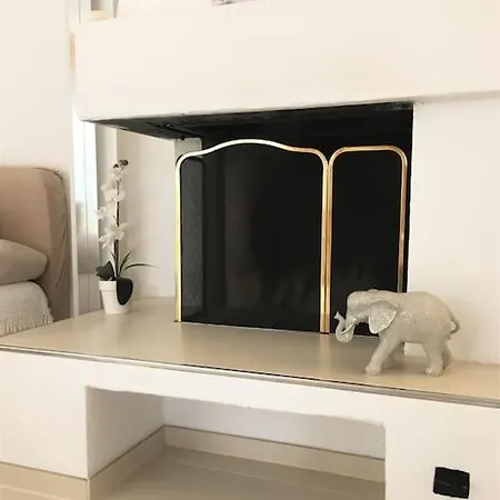 Lovely Family With Patio &fireplace &parking * Laax