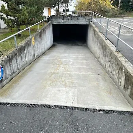 Lovely Family With Patio &fireplace &parking Apartment Laax