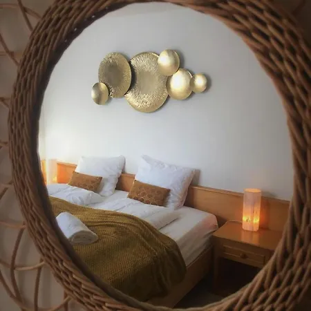 Lovely Family With Patio &fireplace &parking דירה