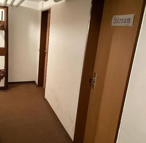 Lovely Family With Patio &fireplace &parking Laax