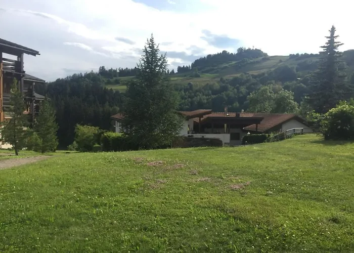 Lovely Family With Patio &fireplace &parking *