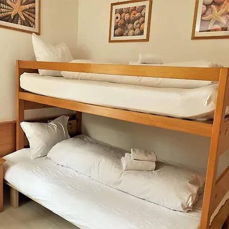 Appartement Lovely Family With Patio &fireplace &parking