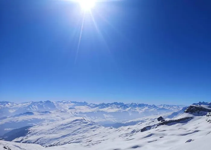 Lovely Family With Patio &fireplace &parking