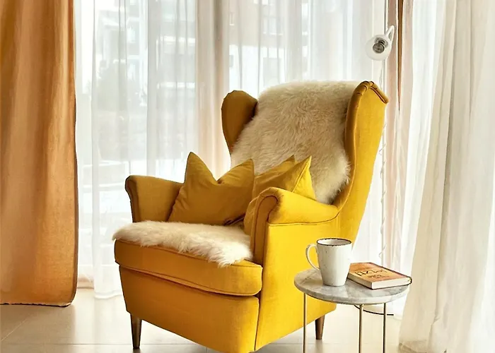 شقة Lovely Family With Patio &fireplace &parking