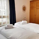 شقة Lovely Family With Patio &fireplace &parking لاكس