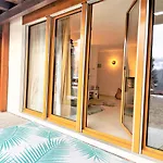 شقة Lovely Family With Patio &fireplace &parking