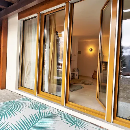 アパート Lovely Family With Patio &fireplace &parking ラア